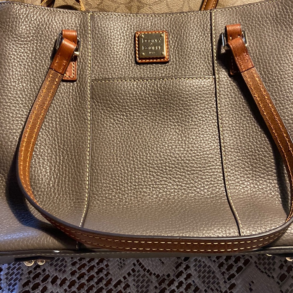 Dooney & Bourke bag